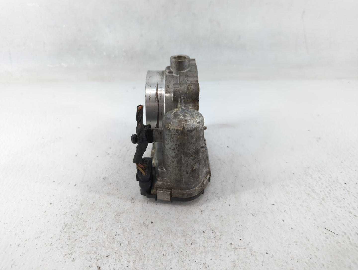 2017-2022 Chrysler Pacifica Throttle Body P/N:0 280 750 570 05184349AC Fits OEM Used Auto Parts - Oemusedautoparts1.com
