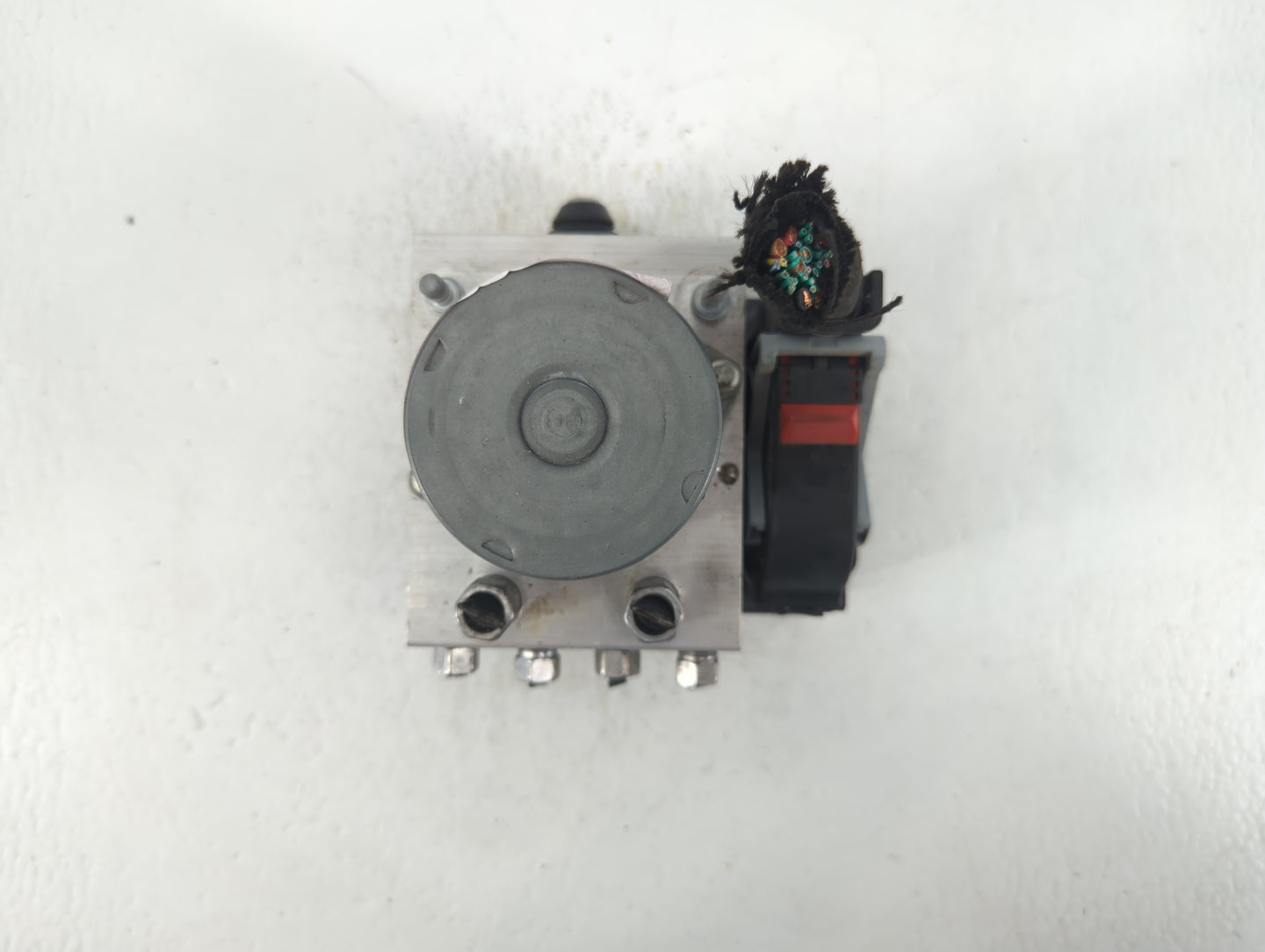 2020-2022 Chrysler Pacifica ABS Pump Control Module Replacement P/N:68453574AF Fits Fits 2020 2021 2022 OEM Used Auto Parts 