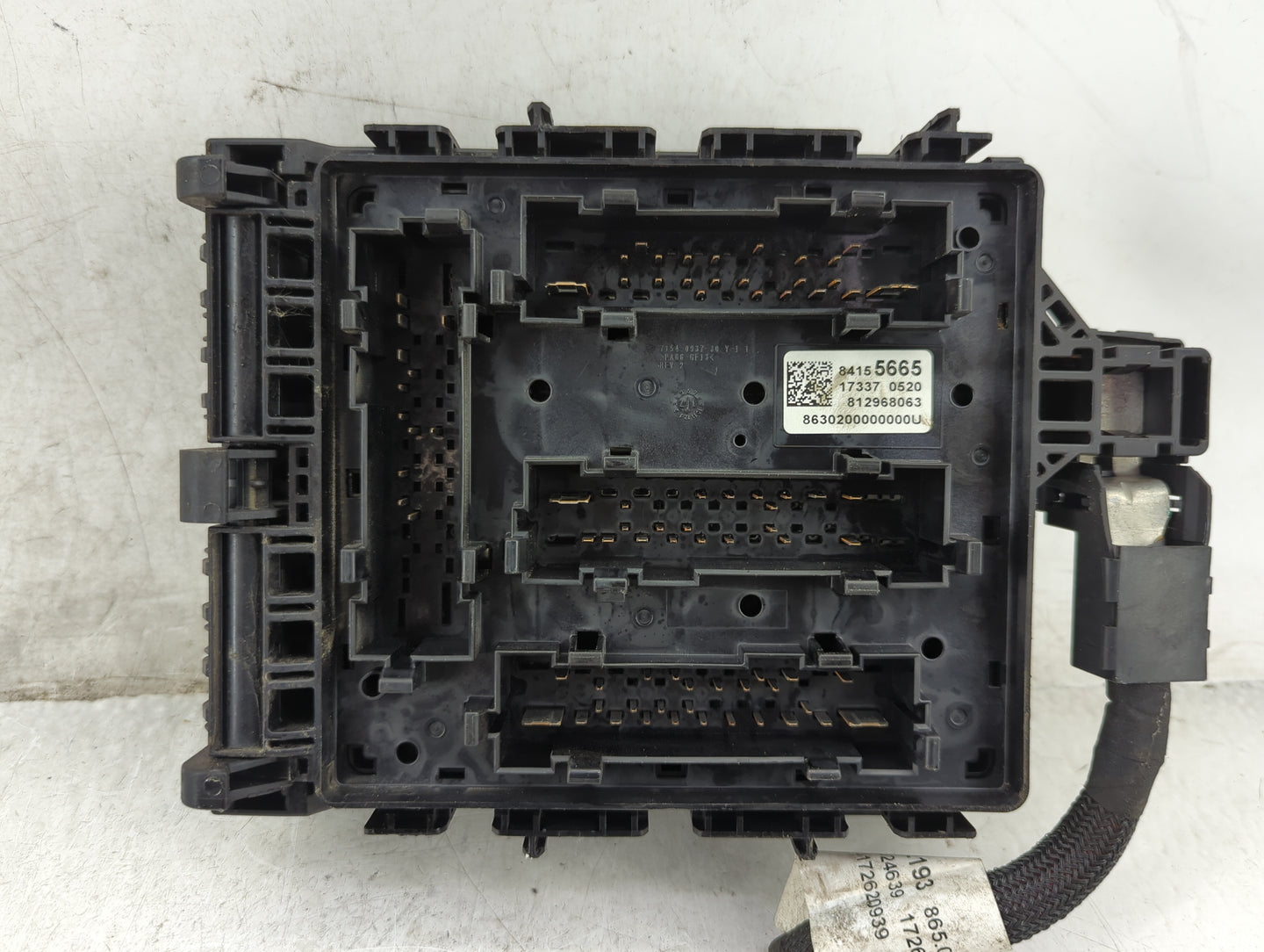 2022 Chrysler Traveler Fusebox Fuse Box Panel Relay Module P/N:7171-4521-30 Fits OEM Used Auto Parts - Oemusedautoparts1.com