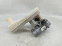 2020-2022 Chrysler Voyager Brake Master Cylinder 1277863 - Oemusedautoparts1.com