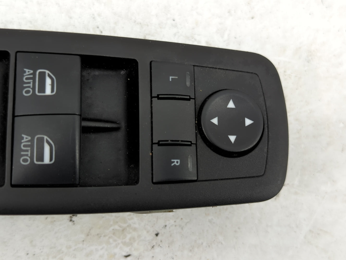 2020-2022 Chrysler Voyager Master Power Window Switch Replacement Driver Side Left P/N:68234092AC Fits OEM Used Auto Parts -