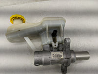 2020-2022 Chrysler Voyager Brake Master Cylinder 1311484 - Oemusedautoparts1.com