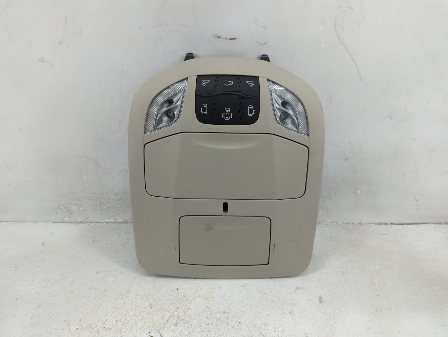 2022-2022 Chrysler Voyager Overhead Roof Console - Oemusedautoparts1.com
