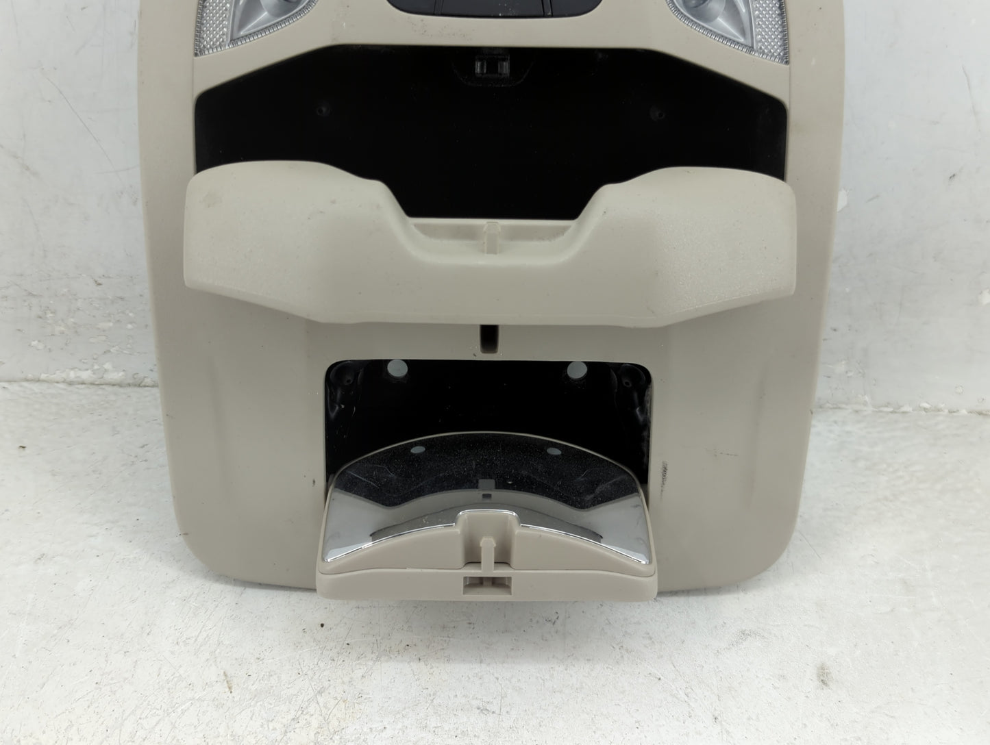 2022-2022 Chrysler Voyager Overhead Roof Console - Oemusedautoparts1.com