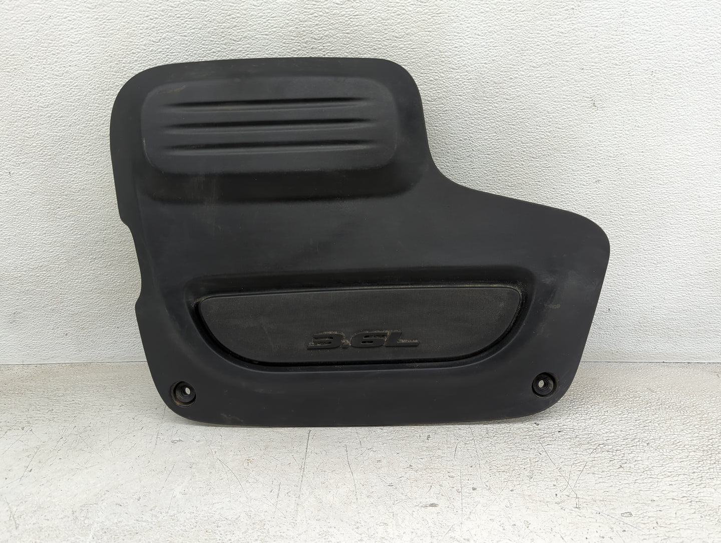 2022 Chrysler Voyager Engine Cover - Oemusedautoparts1.com