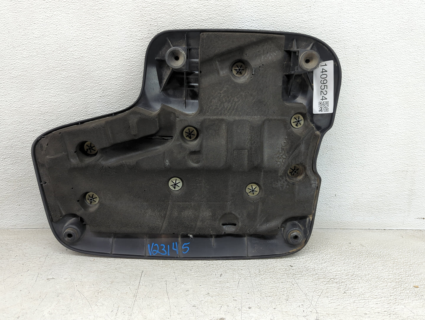 2022 Chrysler Voyager Engine Cover - Oemusedautoparts1.com