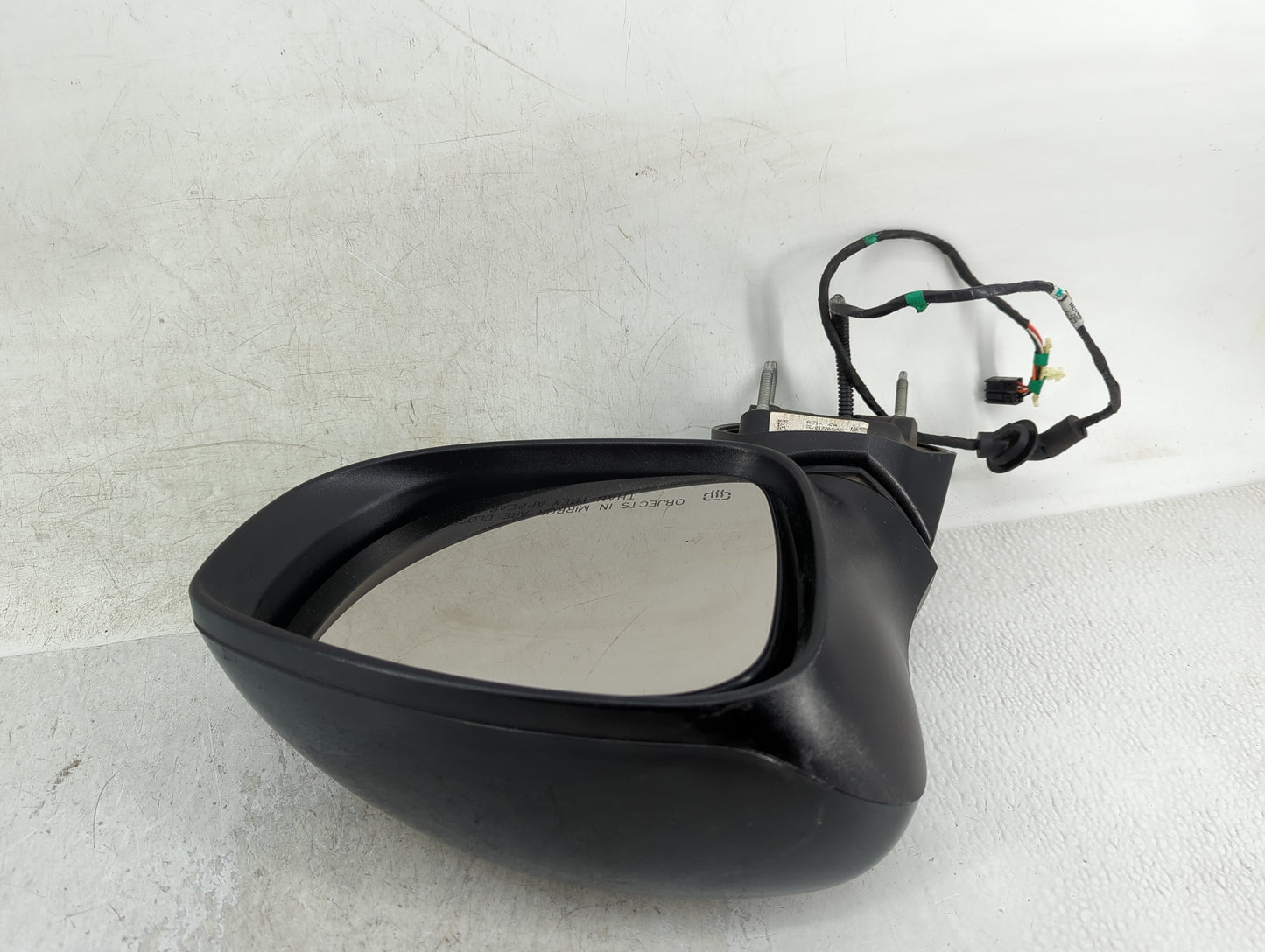 2022 Chrysler Voyager Driver Side View Mirror - Left Door Mirror OEM Used - Oemusedautoparts1.com