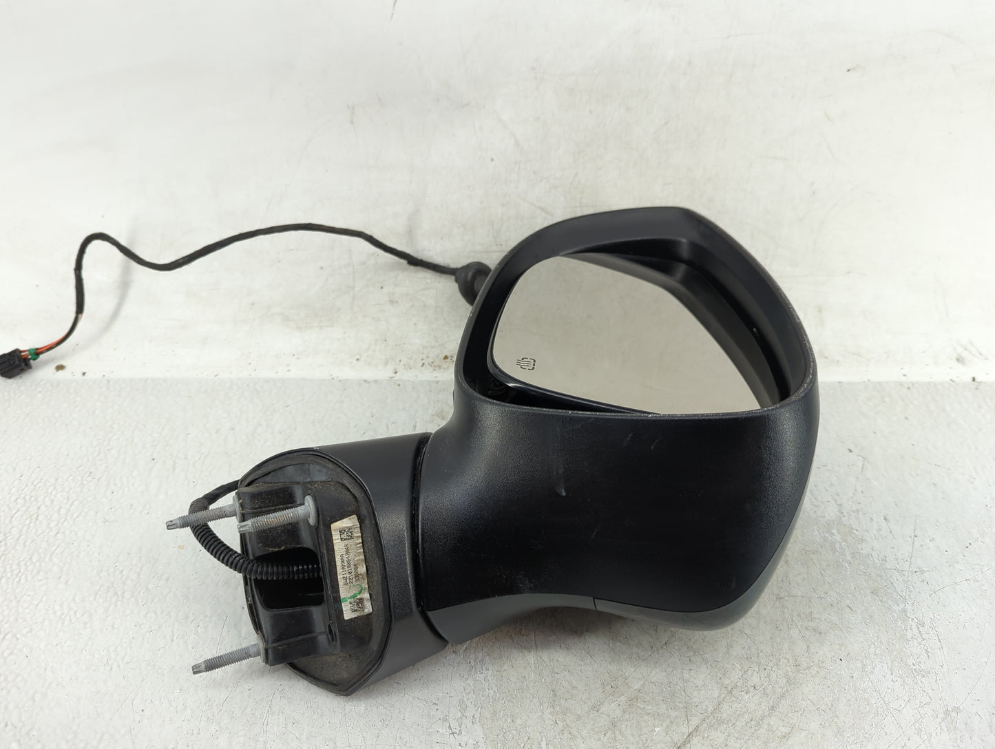 2022-2022 Chrysler Voyager Driver Left Side View Manual Door Mirror - Oemusedautoparts1.com