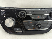 2021-2022 Chrysler Voyager Climate Control Module Temperature AC/Heater Replacement Fits Fits 2021 2022 OEM Used Auto Parts 