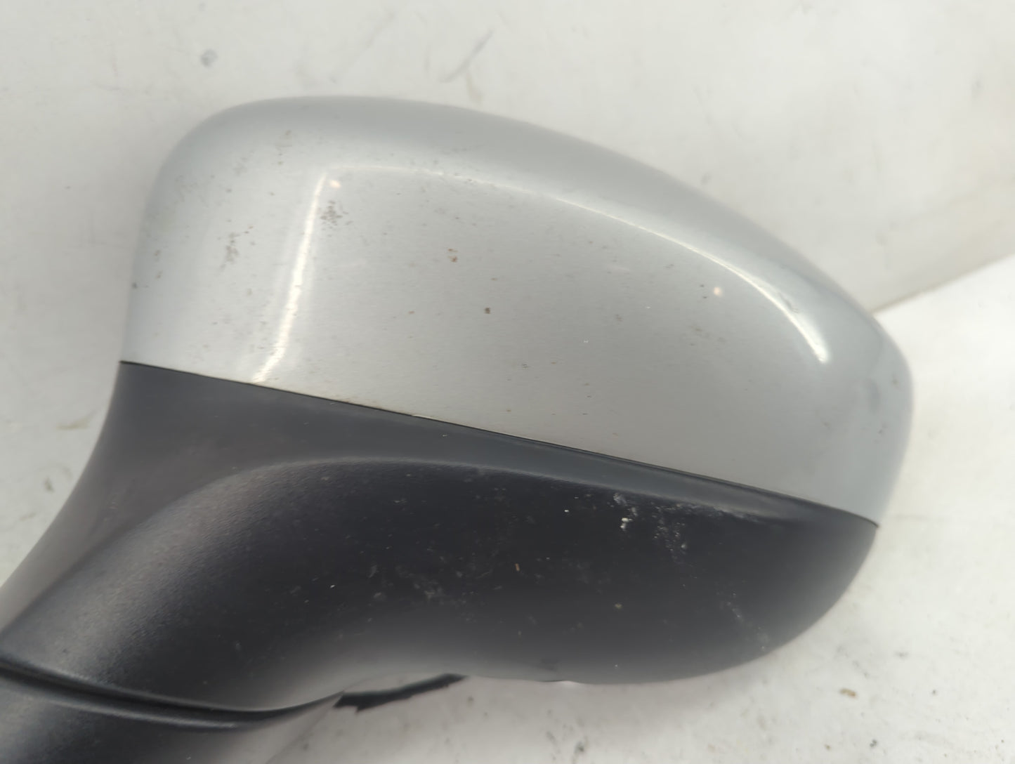 2020-2021 Chrysler Voyager Driver Side View Mirror - Left Door Mirror OEM Used - Oemusedautoparts1.com