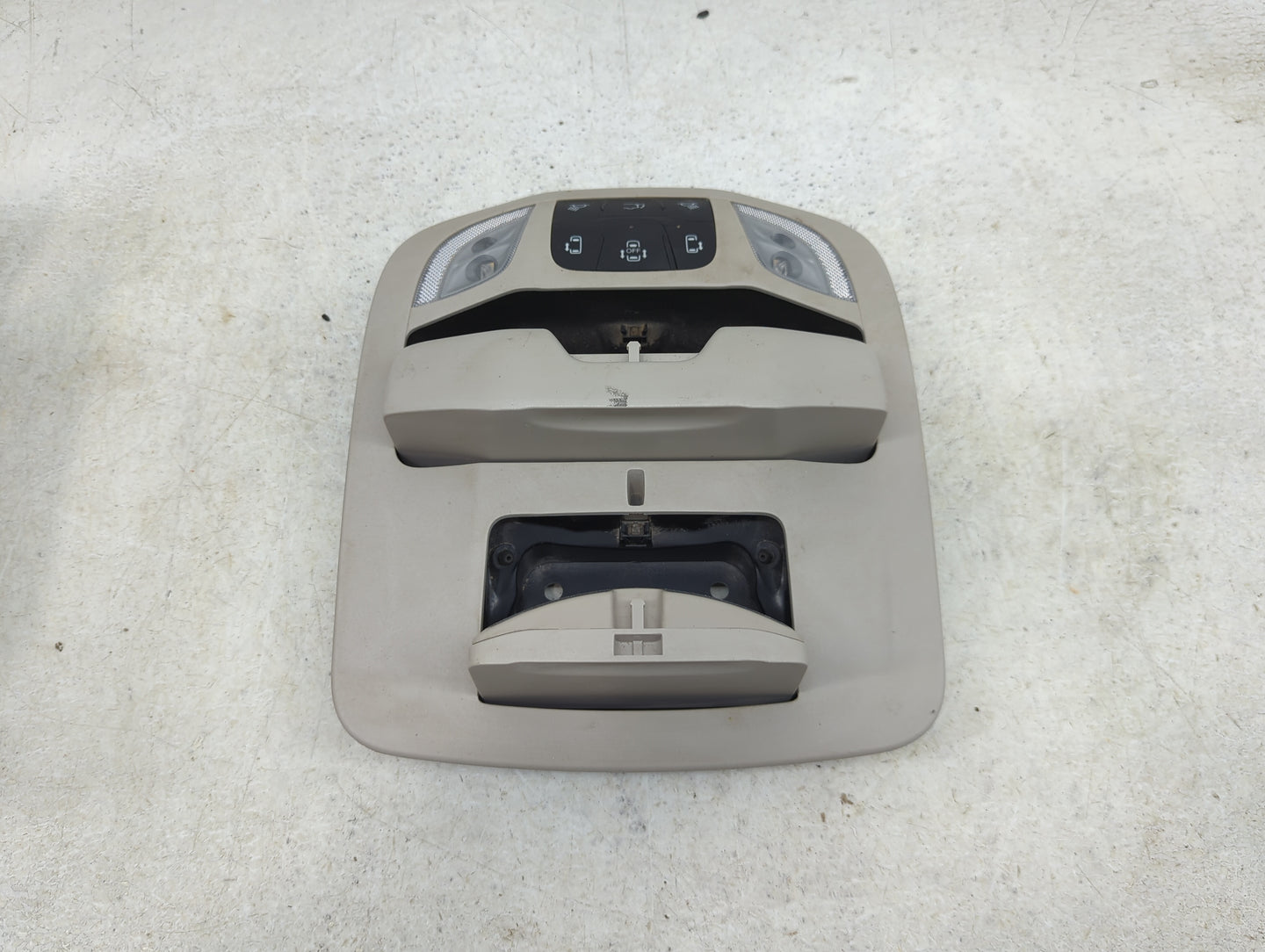2022 Chrysler Voyager Overhead Roof Console - Oemusedautoparts1.com