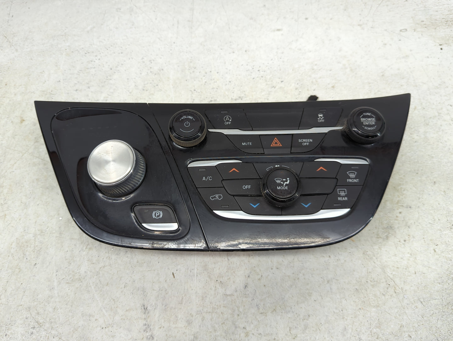 2021-2022 Chrysler Voyager Climate Control Module Temperature AC/Heater Replacement P/N:P7AS371X8AA T192210279 Fits Fits 202