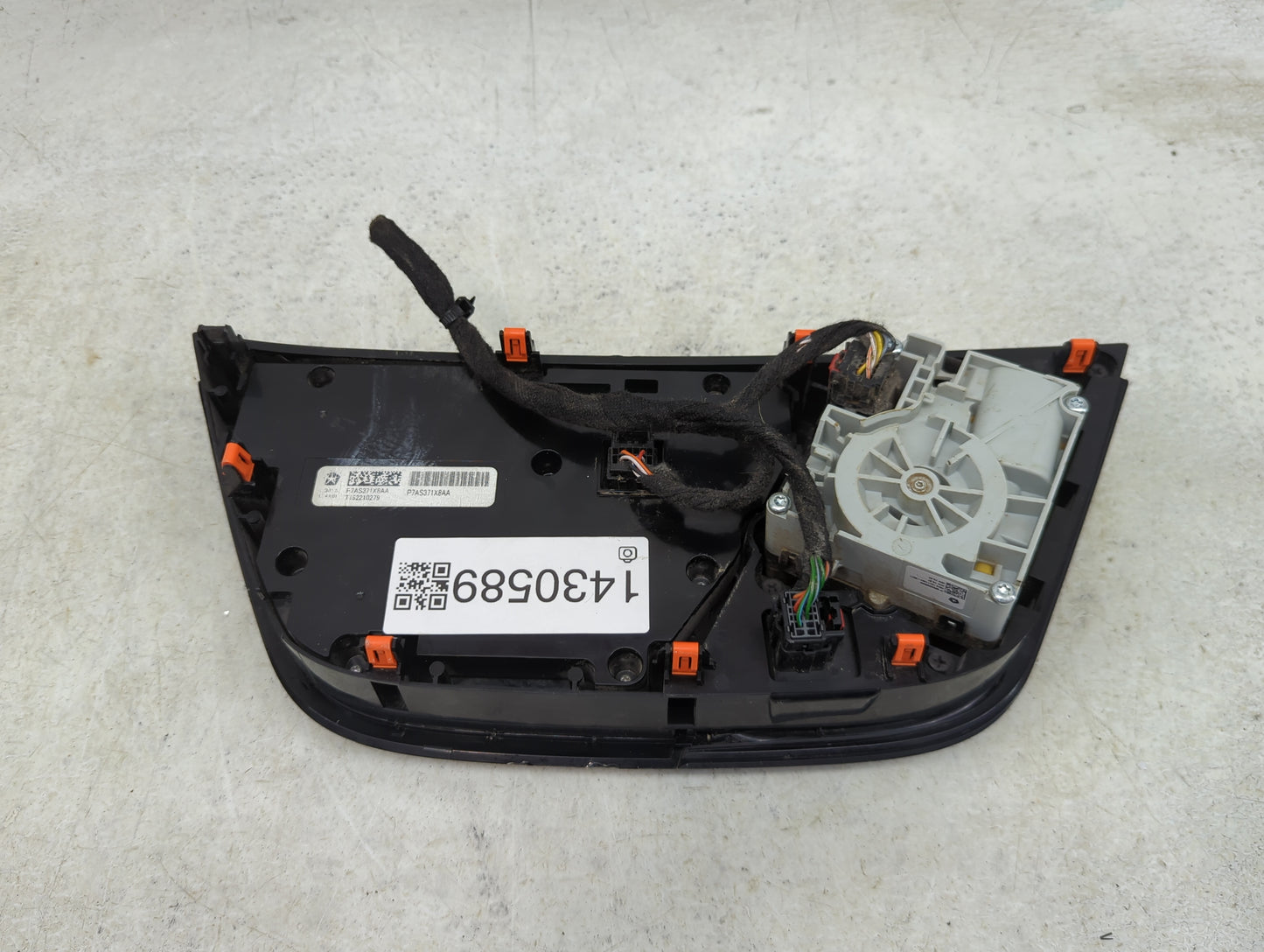 2021-2022 Chrysler Voyager Climate Control Module Temperature AC/Heater Replacement P/N:P7AS371X8AA T192210279 Fits Fits 202