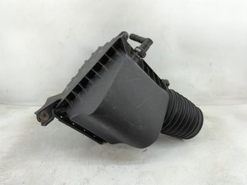 2020-2022 Chrysler Voyager Air Cleaner Intake-duct Hose Tube - Oemusedautoparts1.com