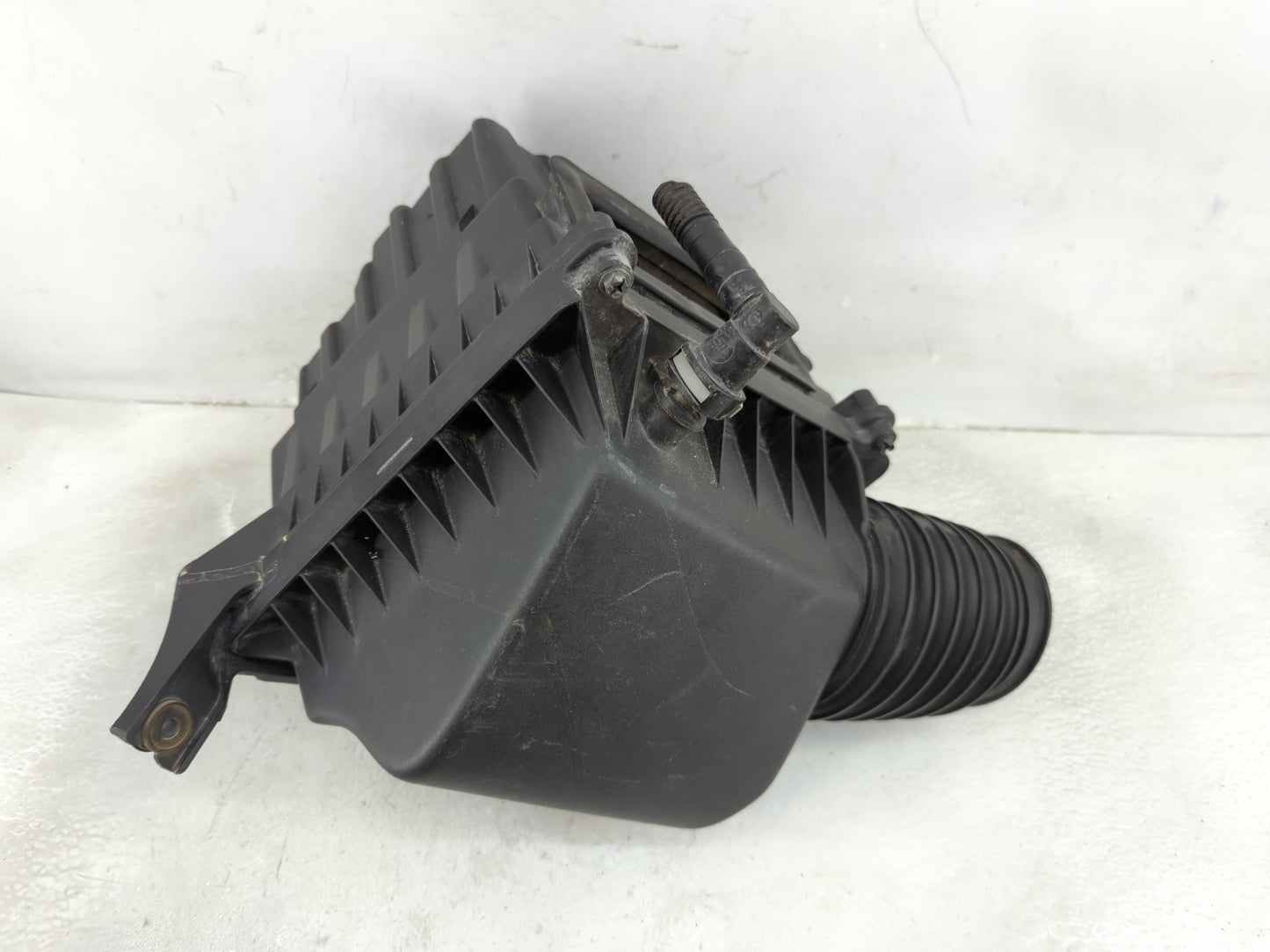 2020-2022 Chrysler Voyager Air Cleaner Intake-duct Hose Tube - Oemusedautoparts1.com