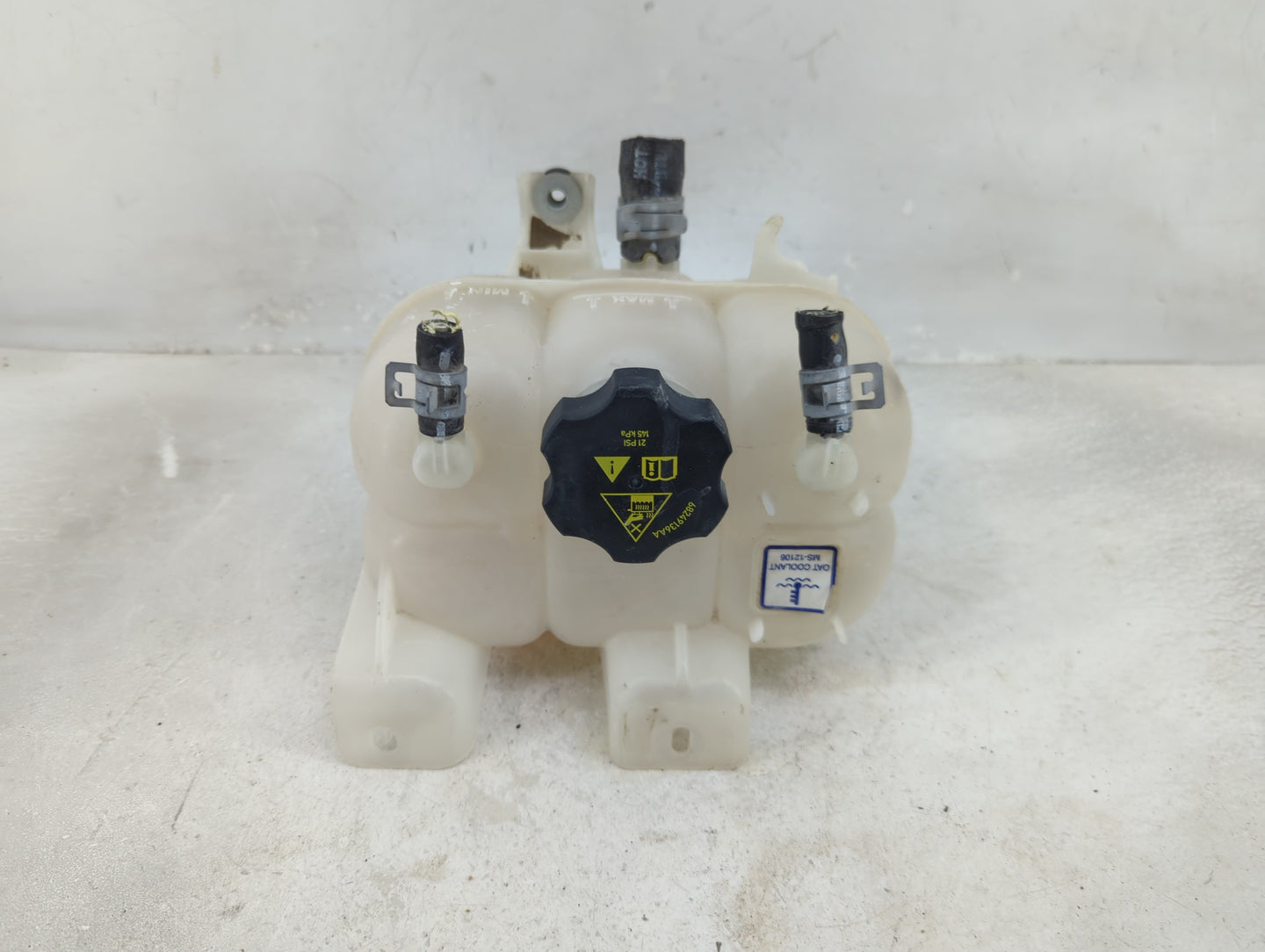 2020 Chrysler Voyager Radiator Coolant Overflow Expansion Tank Bottle - Oemusedautoparts1.com
