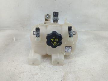 2020 Chrysler Voyager Radiator Coolant Overflow Expansion Tank Bottle - Oemusedautoparts1.com