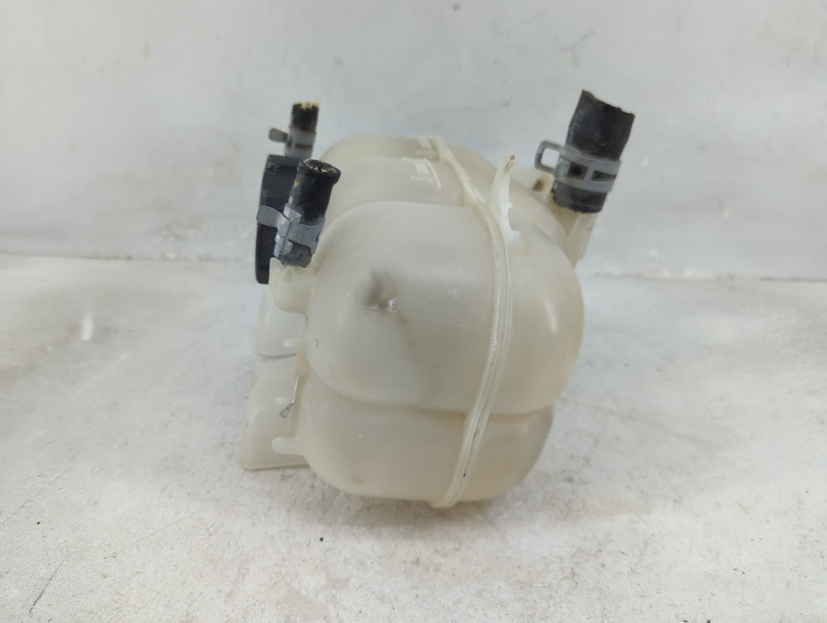 2020 Chrysler Voyager Radiator Coolant Overflow Expansion Tank Bottle 1433254 - Oemusedautoparts1.com