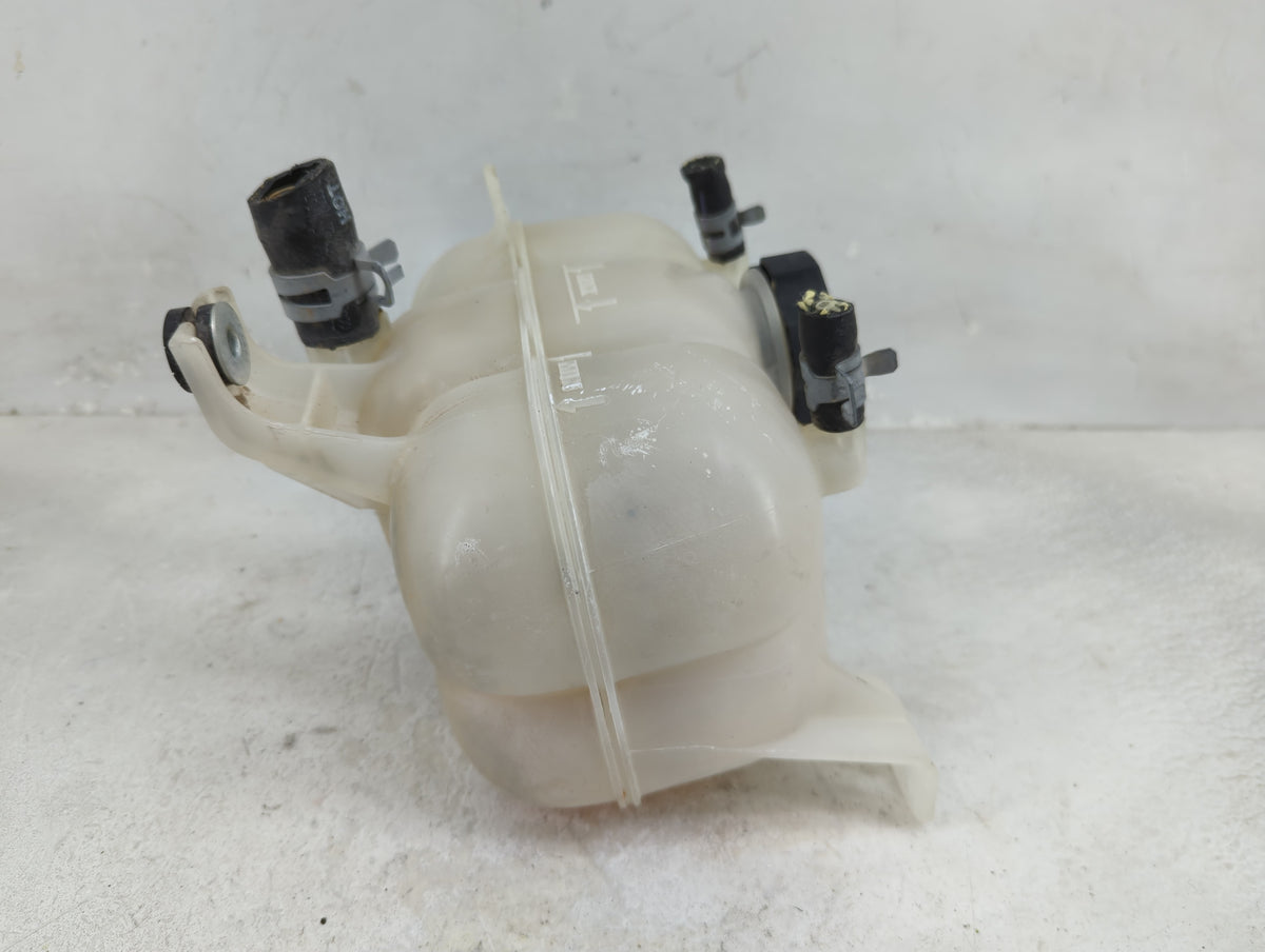 2020 Chrysler Voyager Radiator Coolant Overflow Expansion Tank Bottle 1433254 - Oemusedautoparts1.com