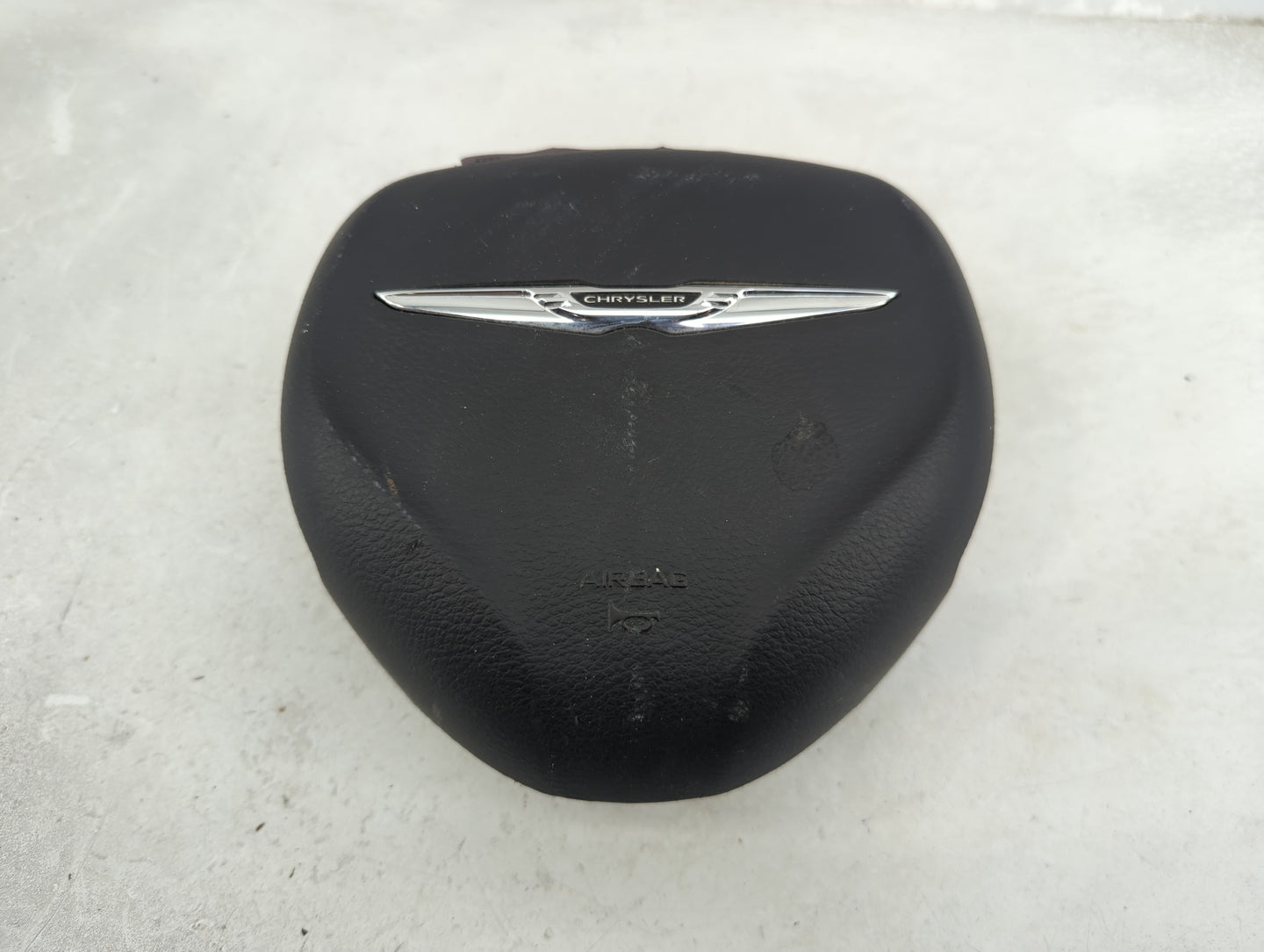2022 Chrysler Voyager Air Bag Driver Left Steering Wheel Mounted P/N:625243900H 900H0898878, AL10147 Fits OEM Used Auto Part