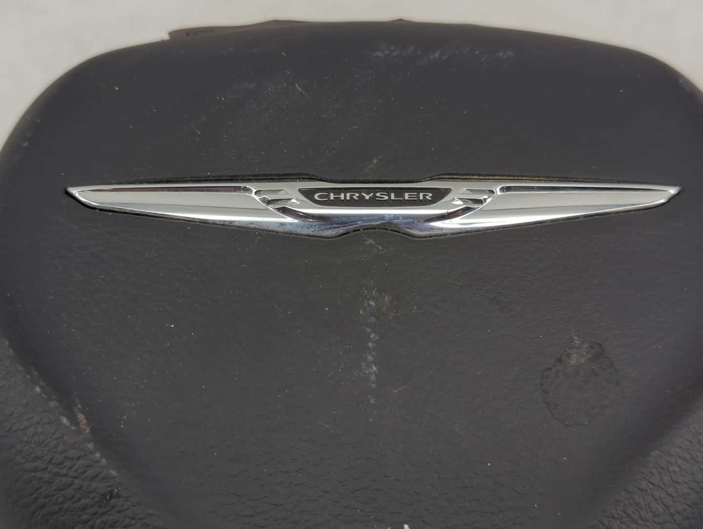 2022 Chrysler Voyager Air Bag Driver Left Steering Wheel Mounted P/N:625243900H 900H0898878, AL10147 Fits OEM Used Auto Part