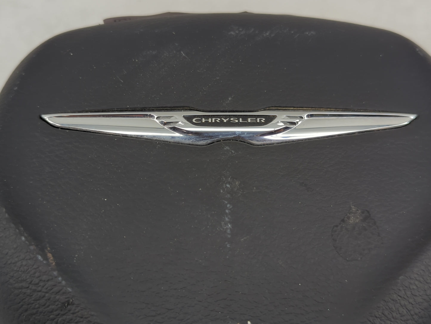 2022 Chrysler Voyager Air Bag Driver Left Steering Wheel Mounted P/N:625243900H 900H0898878, AL10147 Fits OEM Used Auto Part