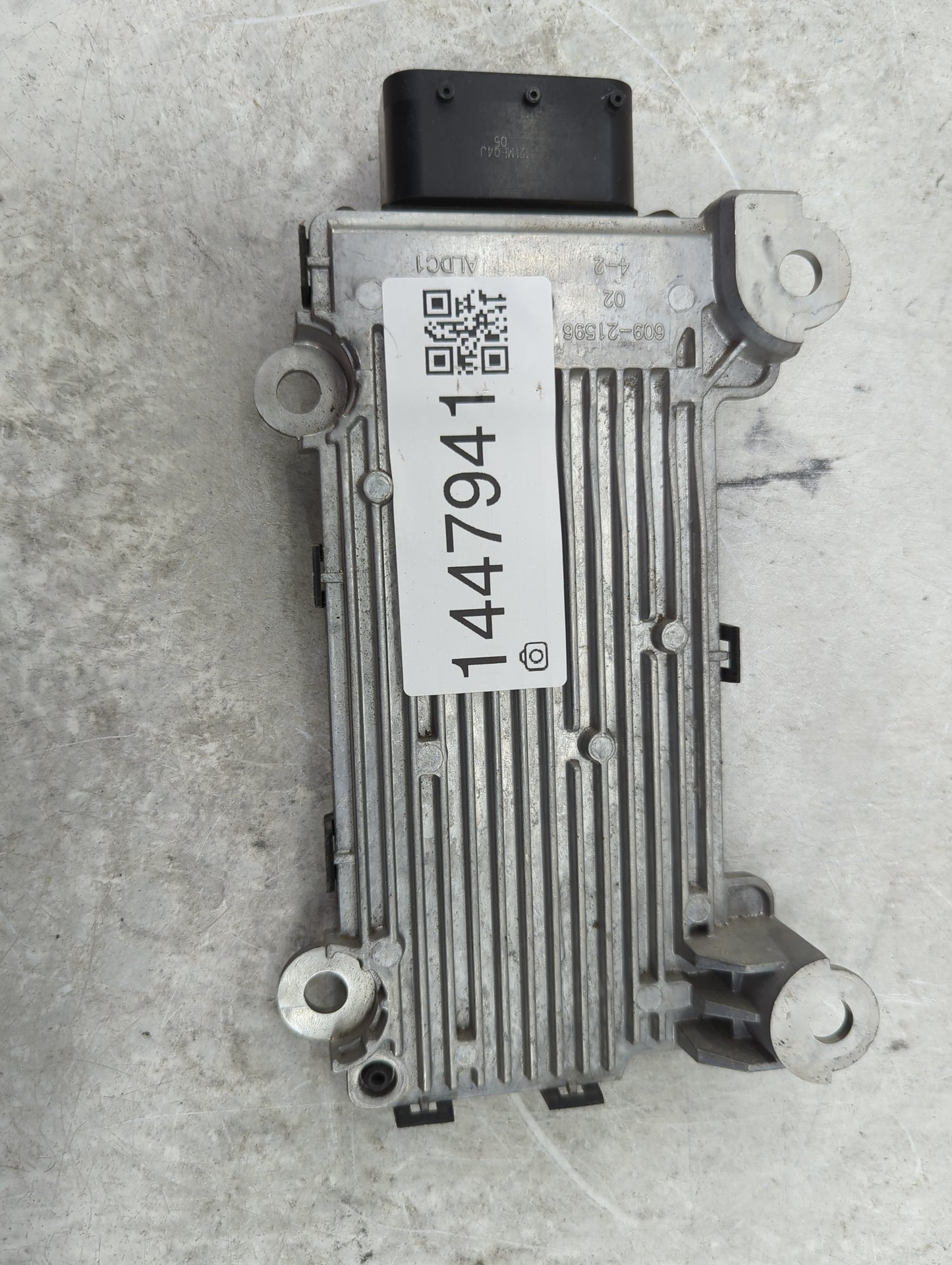 2020-2022 Chrysler Voyager Transmission Control Module Tcu Tcm - Oemusedautoparts1.com