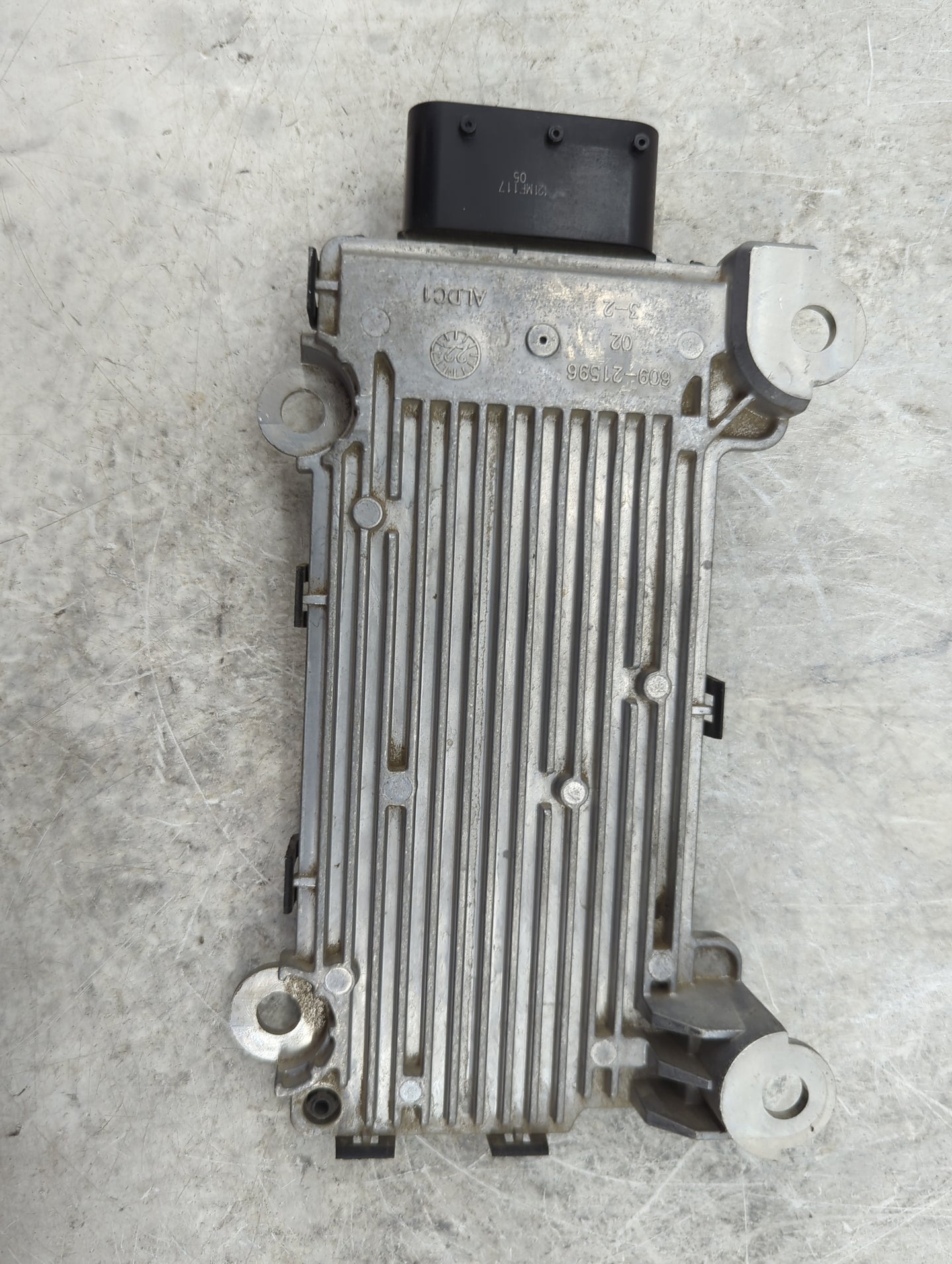 2020-2022 Chrysler Voyager Transmission Control Module Tcu Tcm - Oemusedautoparts1.com