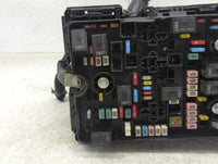 2020-2022 Chrysler Voyager Fusebox Fuse Box Panel Relay Module P/N:04692143AA Fits Fits 2020 2021 2022 OEM Used Auto Parts -
