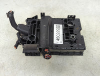 2020-2022 Chrysler Voyager Fusebox Fuse Box Panel Relay Module P/N:04692143AA Fits Fits 2020 2021 2022 OEM Used Auto Parts -