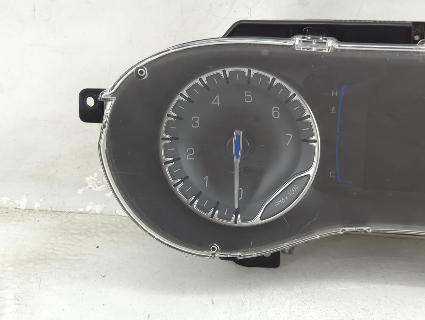 2022 Chrysler Voyager Instrument Cluster Speedometer Gauges P/N:68529070AA CR-0046-501-MR-C000 Miles: Fits OEM Used Auto Par
