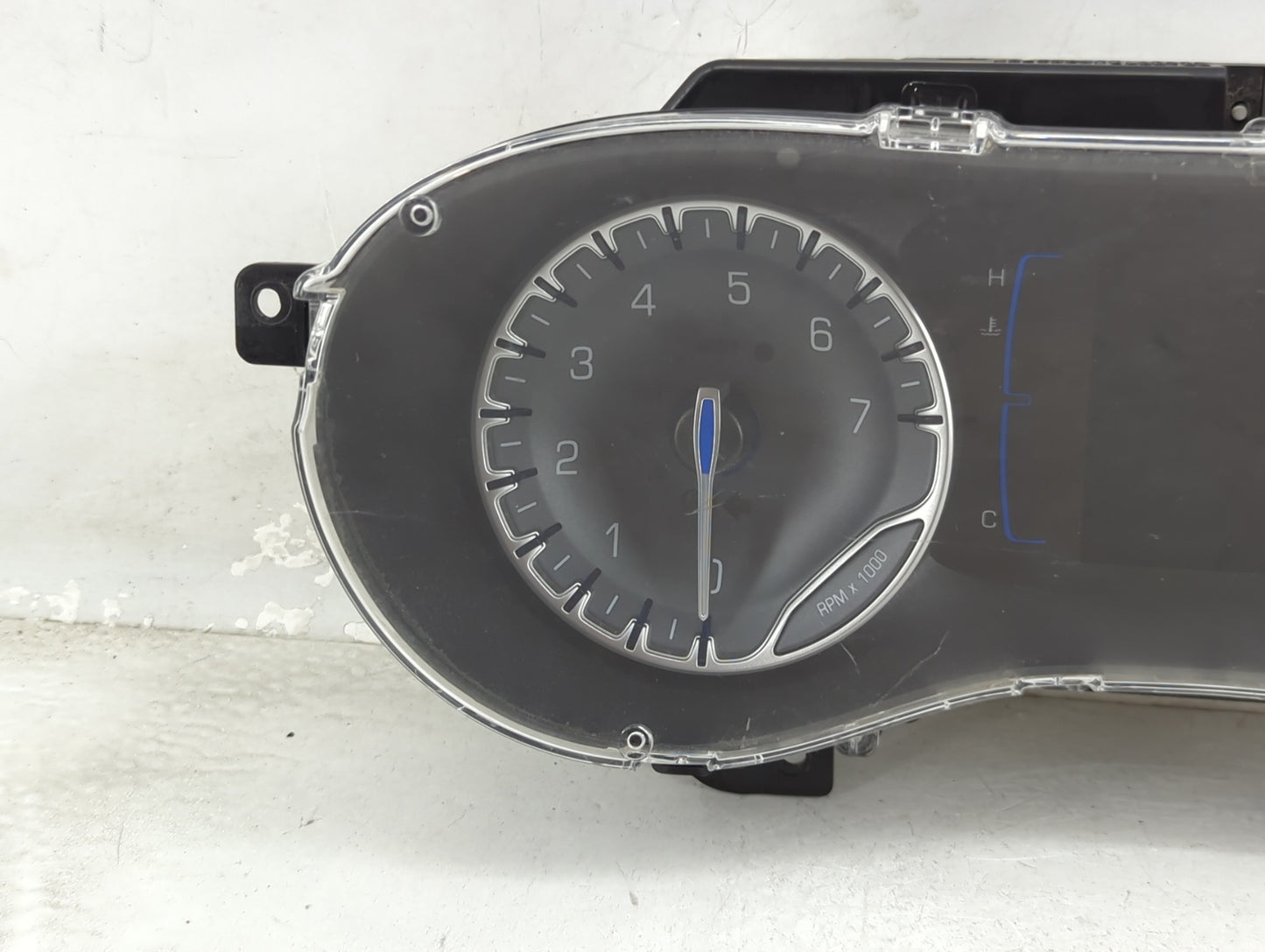 2022 Chrysler Voyager Instrument Cluster Speedometer Gauges P/N:68529070AA CR-0046-501-MR-C000 Miles: Fits OEM Used Auto Par