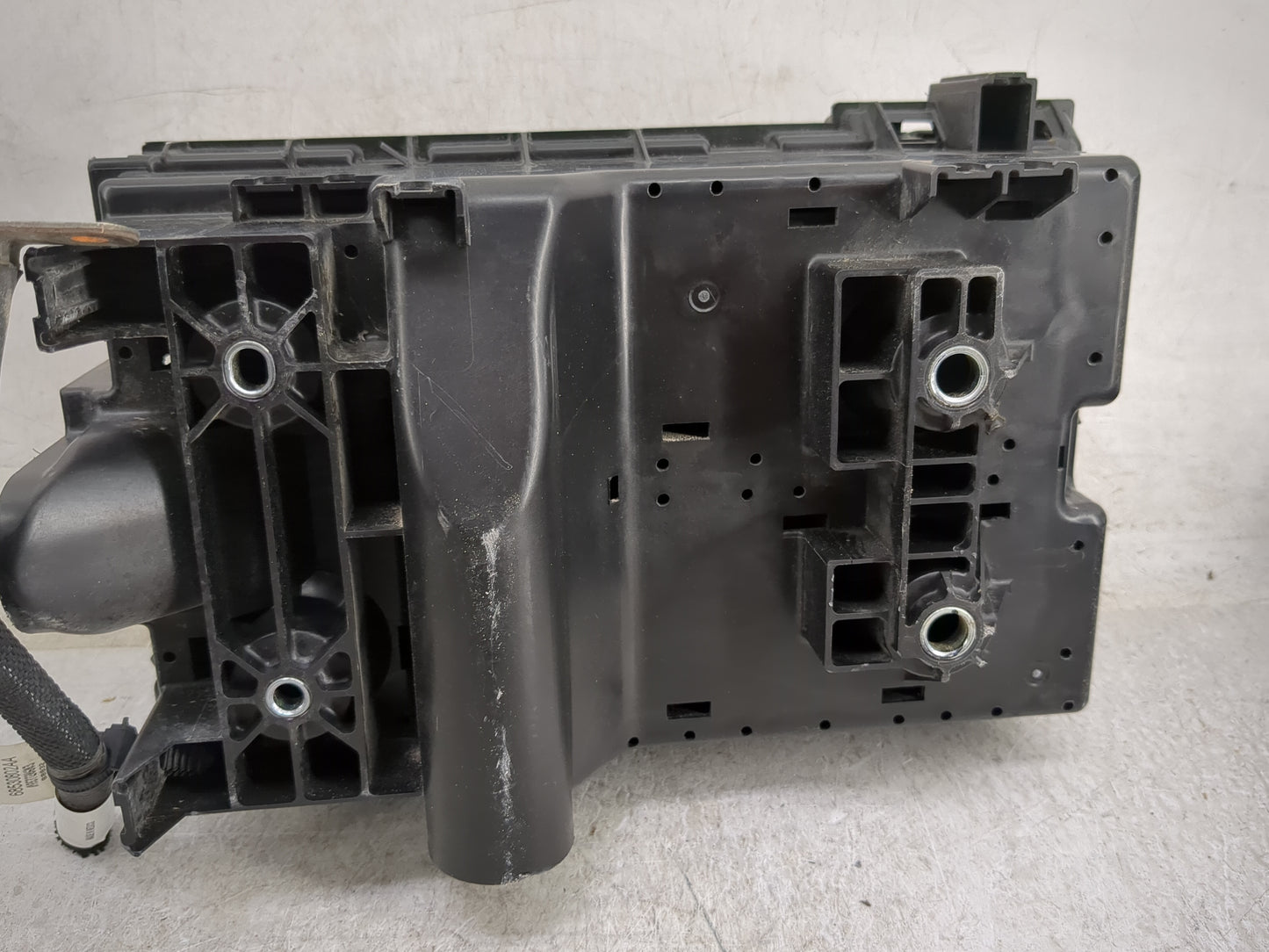 2020-2022 Chrysler Voyager Fusebox Fuse Box Panel Relay Module P/N:68530802AA 6351-5316/001, 6356-5509 Fits Fits 2020 2021 2