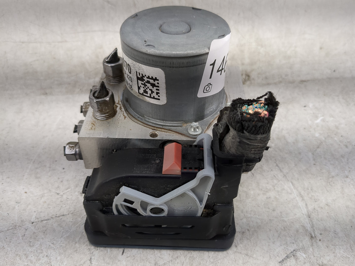 2022 Chrysler Voyager ABS Pump Control Module Replacement P/N:68577673AA Fits Fits 2020 2021 OEM Used Auto Parts - Oemusedau