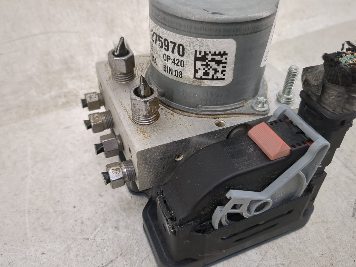 2022 Chrysler Voyager Anti-Lock Brake ABS Pump Module Actuator OEM P/N:68577673AA Fits Fits 2020 2021 OEM Used Auto Parts - 