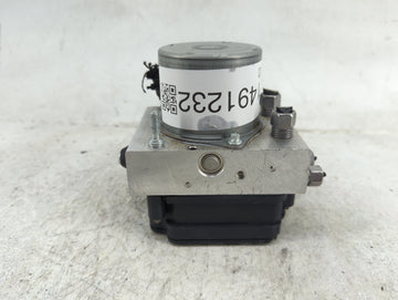 2022 Chrysler Voyager Anti-Lock Brake ABS Pump Module Actuator OEM P/N:68577673AA P68577673AA, 0265296011 Fits Fits 2020 2021 OEM Used Auto Parts