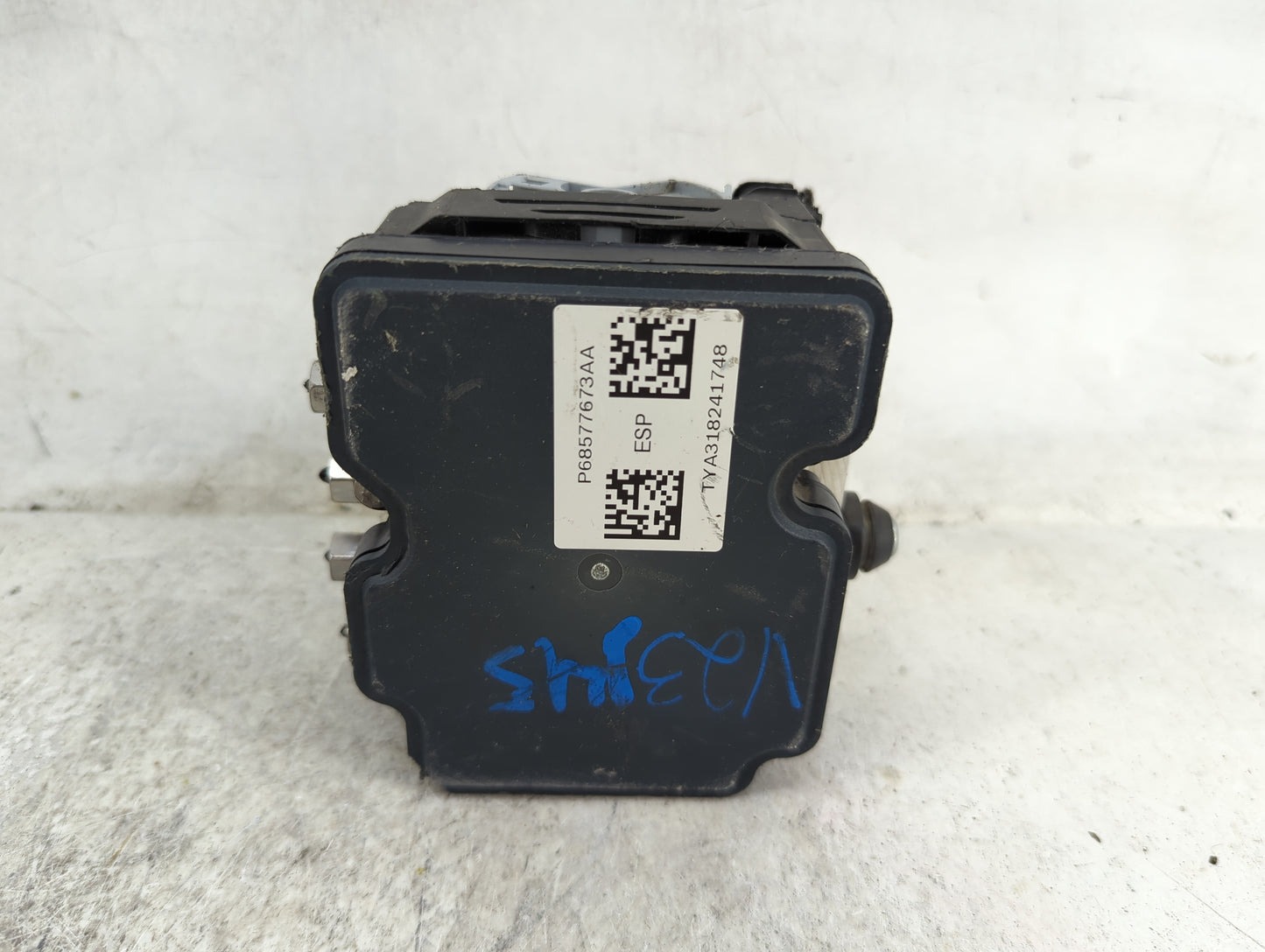 2022 Chrysler Voyager ABS Pump Control Module Replacement P/N:68577673AA P68577673AA, 0265296011 Fits Fits 2020 2021 OEM Use
