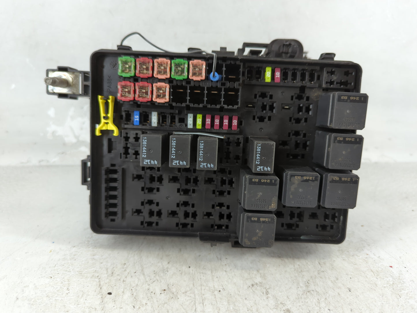 2021-2022 Dodge Challenger Fusebox Fuse Box Panel Relay Module P/N:P68542206AB Fits Fits 2021 2022 OEM Used Auto Parts - Oem