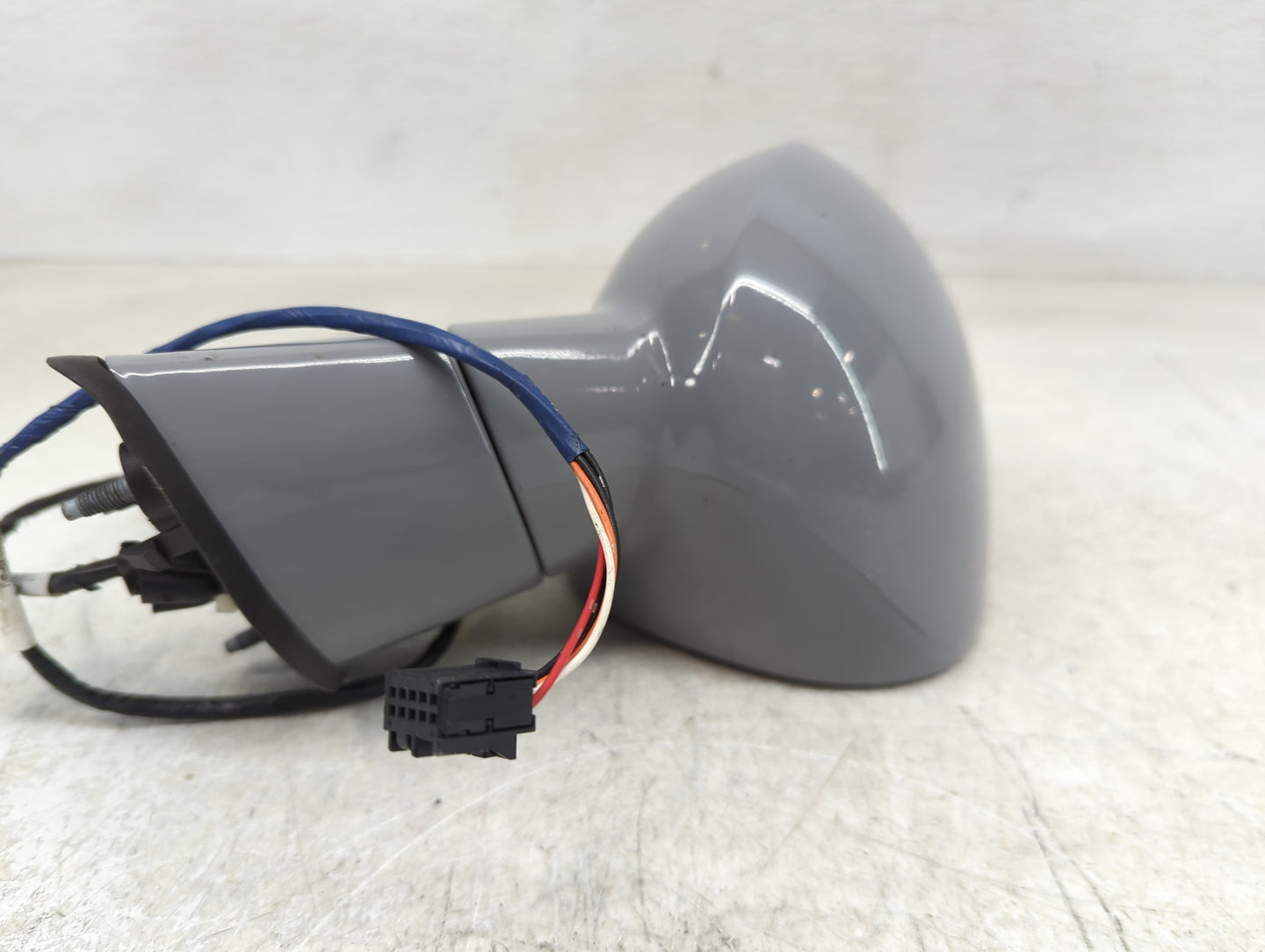 2020-2022 Dodge Challenger Passenger Side View Mirror - Right Door Mirror OEM Used - Oemusedautoparts1.com