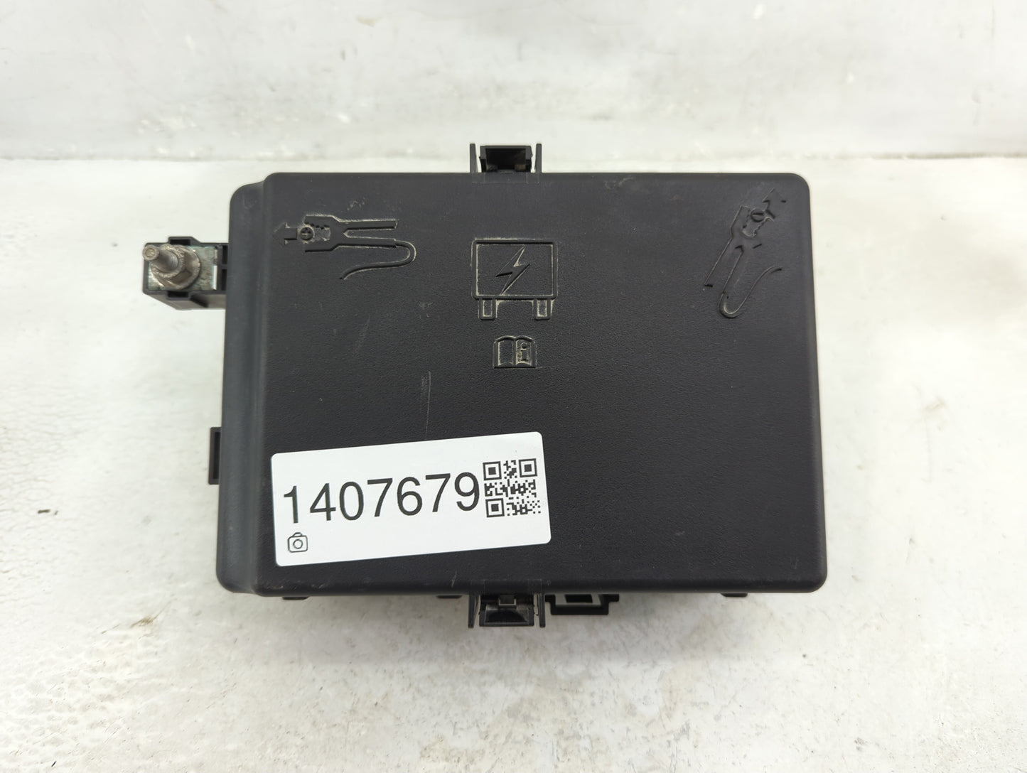 2021-2022 Dodge Challenger Fusebox Fuse Box Panel Relay Module P/N:P68542203AC Fits Fits 2021 2022 OEM Used Auto Parts - Oem