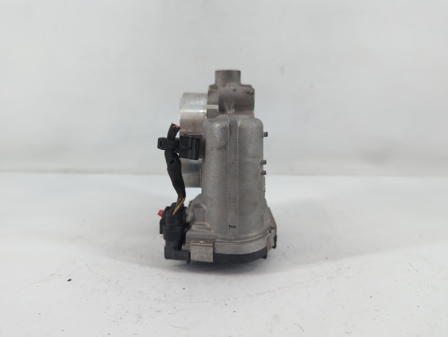 2011-2022 Dodge Challenger Throttle Body P/N:0 280 750 00X 05184349AF Fits OEM Used Auto Parts - Oemusedautoparts1.com