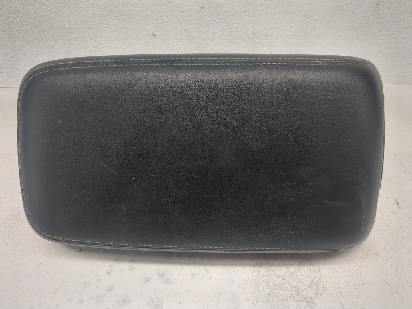 2022 Dodge Charger Center Console Armrest Cover Lid Fits OEM Used Auto Parts - Oemusedautoparts1.com