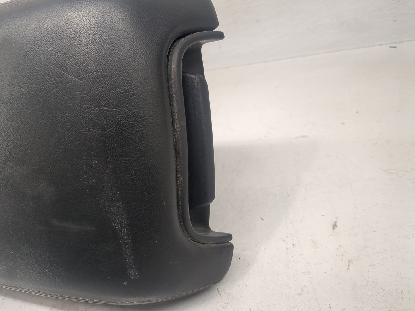 2022 Dodge Charger Center Console Armrest Cover Lid Fits OEM Used Auto Parts - Oemusedautoparts1.com