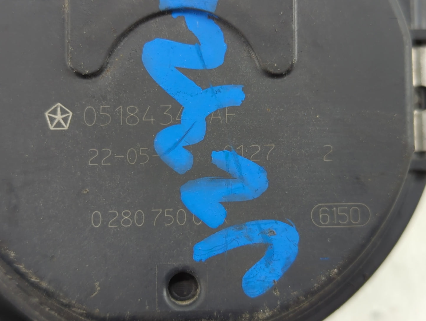 2011-2022 Dodge Charger Throttle Body Fits Fits 2011 2012 2013 2014 2015 2016 2017 2018 2019 2020 2021 2022 OEM Used Auto Pa