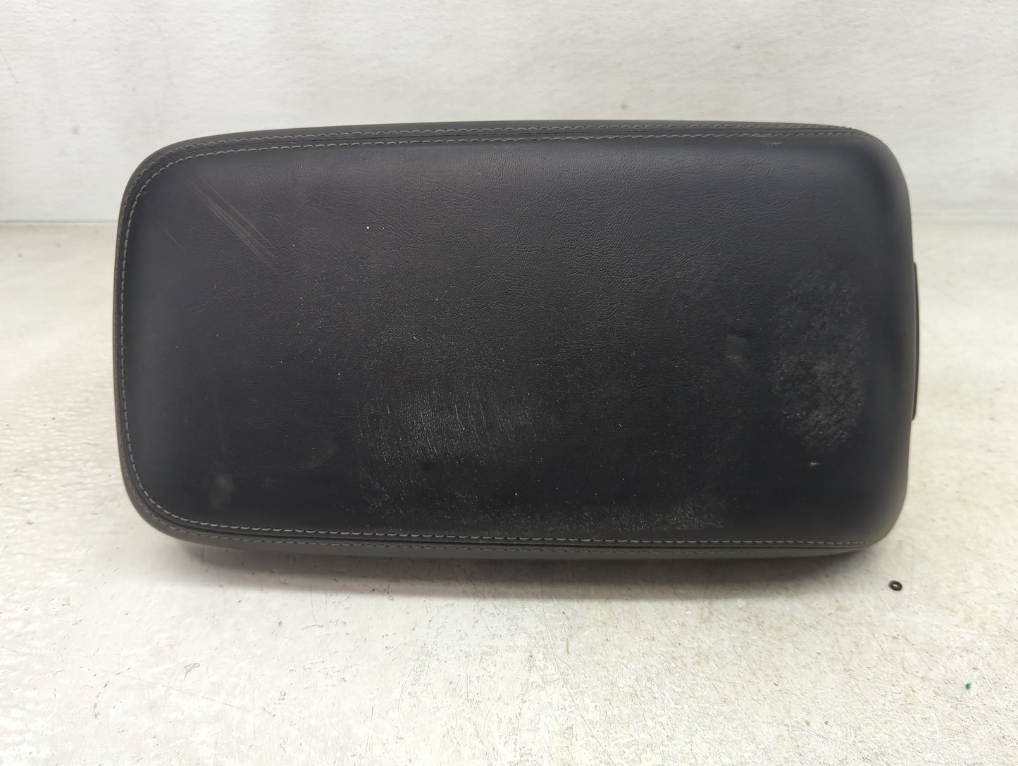 2022 Dodge Charger Center Console Armrest Cover Lid Fits OEM Used Auto Parts - Oemusedautoparts1.com