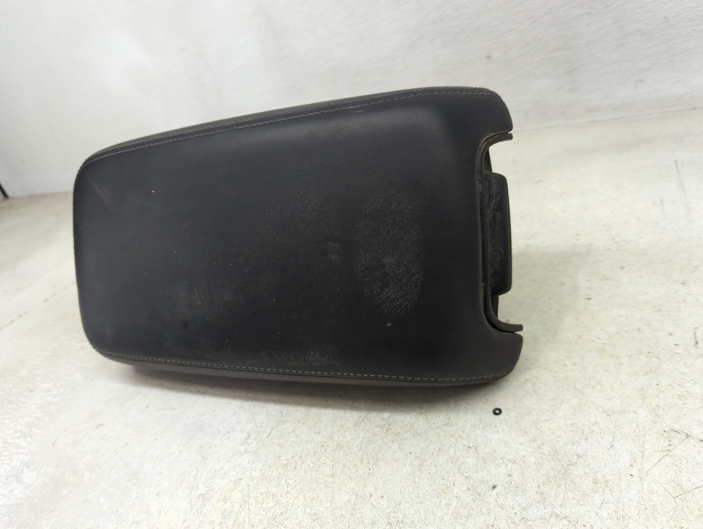 2022 Dodge Charger Center Console Armrest Cover Lid Fits OEM Used Auto Parts - Oemusedautoparts1.com