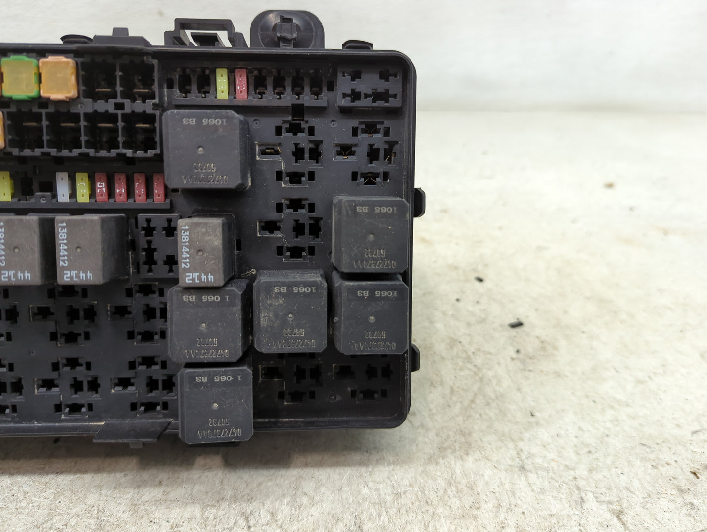 Dodge Charger Fusebox Fuse Box Relay Module Tipm P68542421ab - Oemusedautoparts1.com
