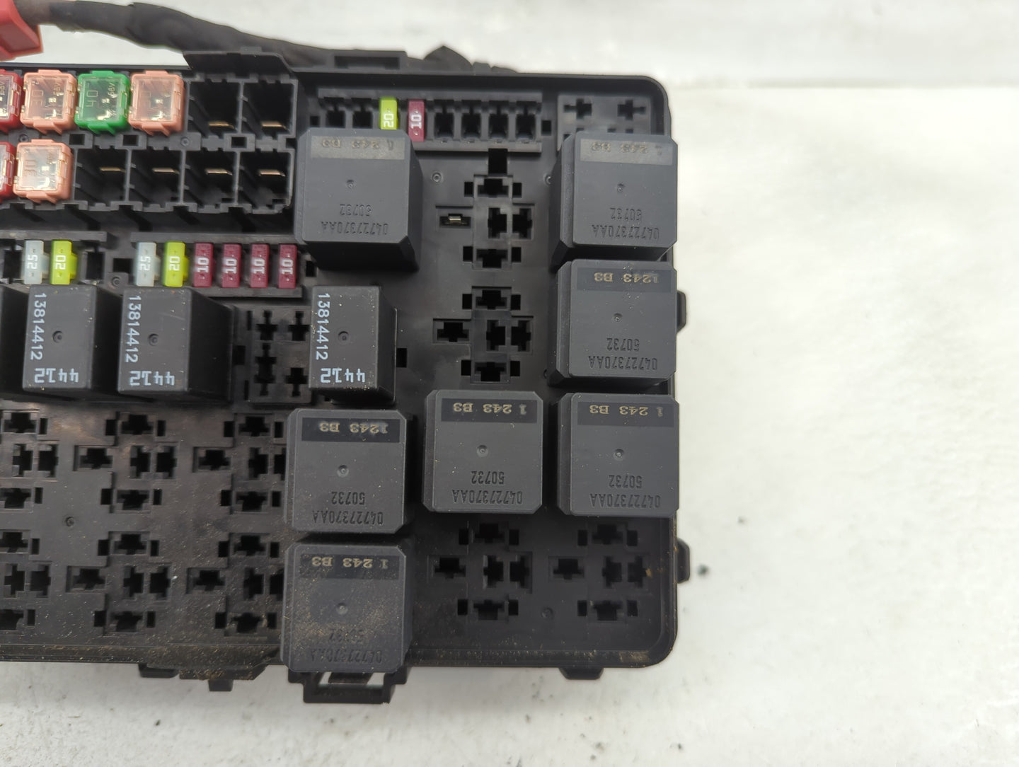 2022 Dodge Charger Fusebox Fuse Box Panel Relay Module P/N:P68542403AB Fits OEM Used Auto Parts - Oemusedautoparts1.com
