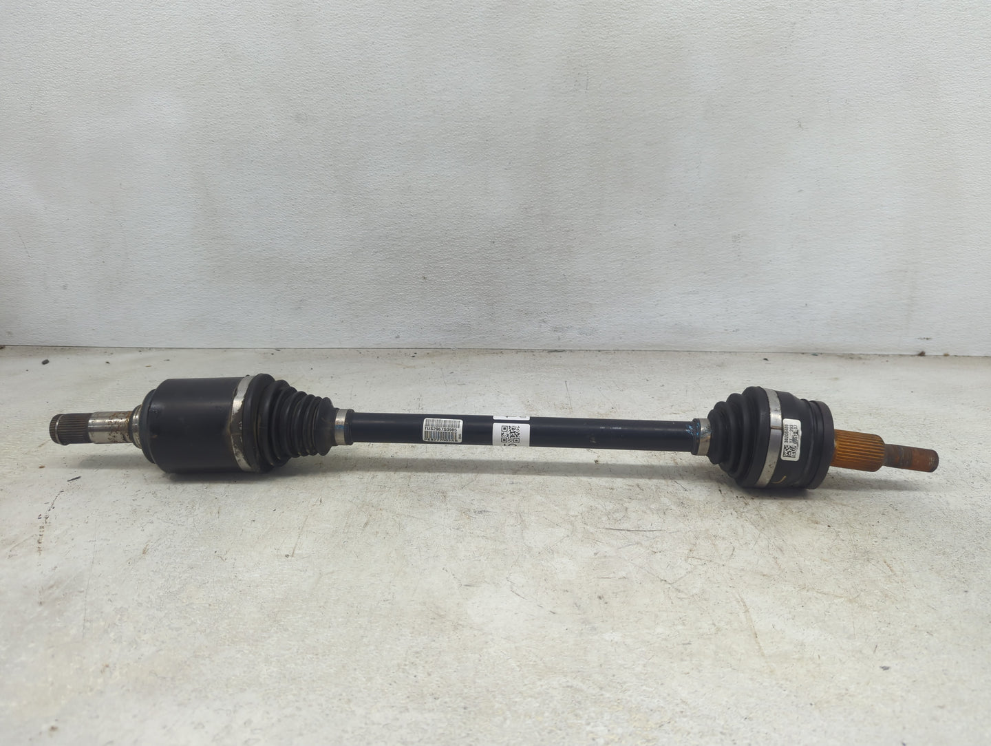 2015-2022 Dodge Charger Axle Shaft Rear Driver Cv C/v - Oemusedautoparts1.com