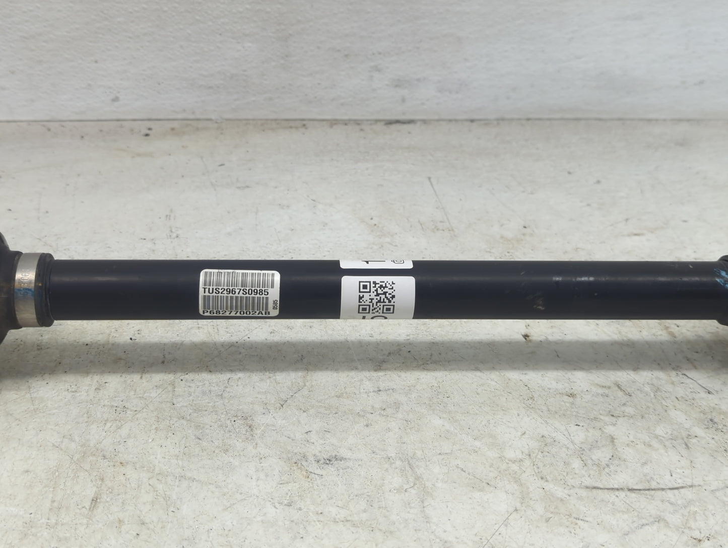 2015-2022 Dodge Charger Axle Shaft Rear Driver Cv C/v - Oemusedautoparts1.com